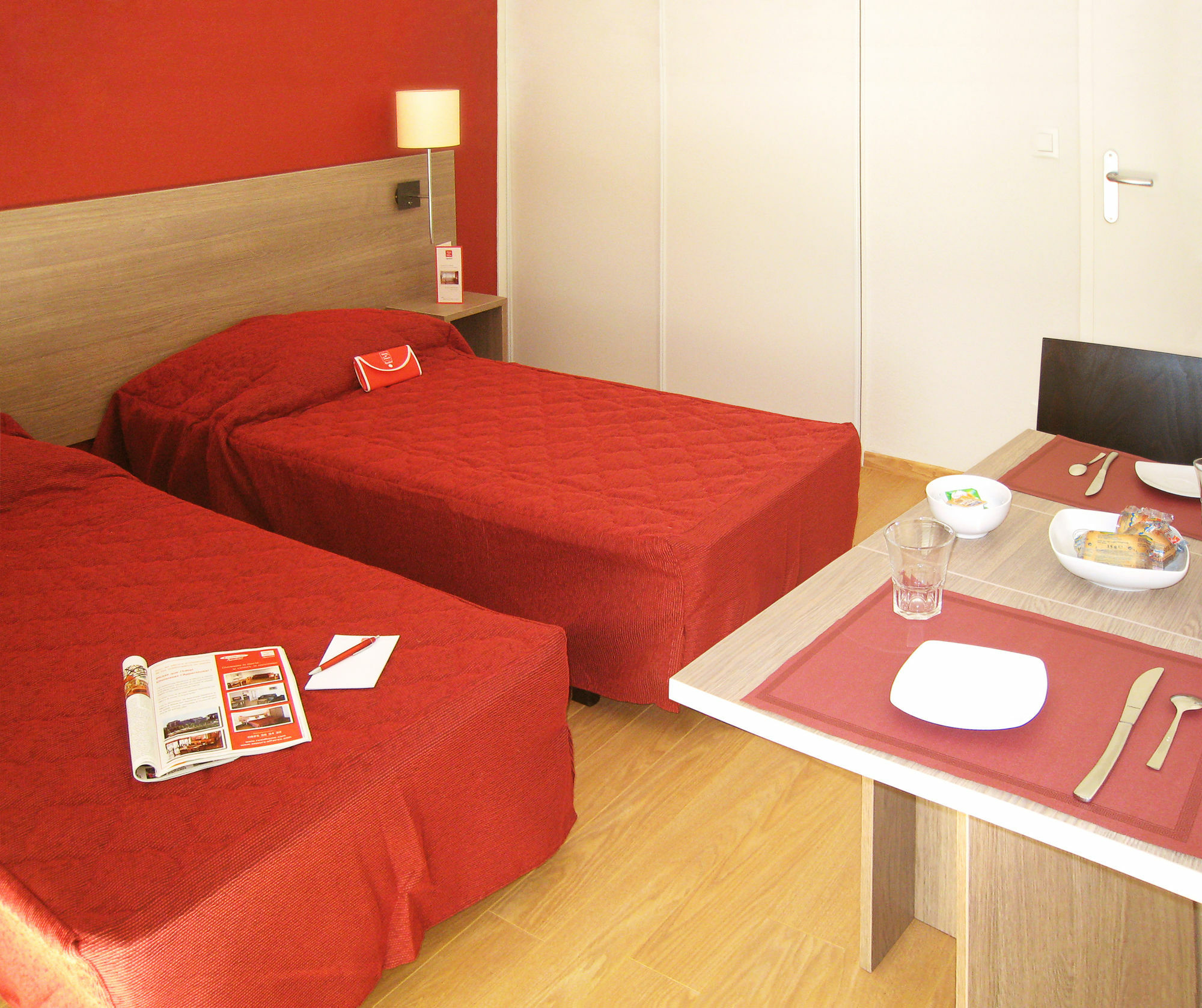 Sejours & Affaires Geneve Gex Les Rives Du Leman Aparthotel Kültér fotó